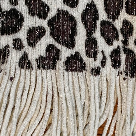 LIKE NEW! Lurex Blend Leopard Print Shimmer Fringed Scarf - Picture 3 of 4